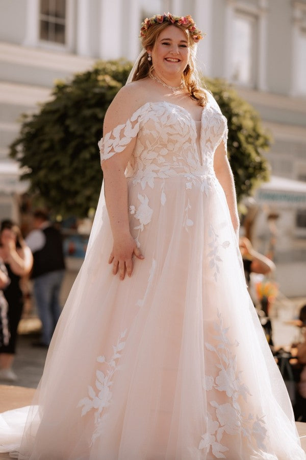 Biztunnel Off-the-Shoulder Plus Size Wedding Dresses with Lace Applique