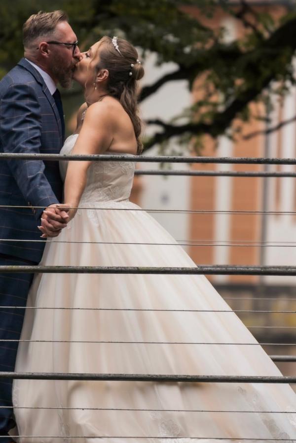 
                  
                    Biztunnel Plus Size Strapless Ball Gown Wedding Dresses with Lace Applique
                  
                