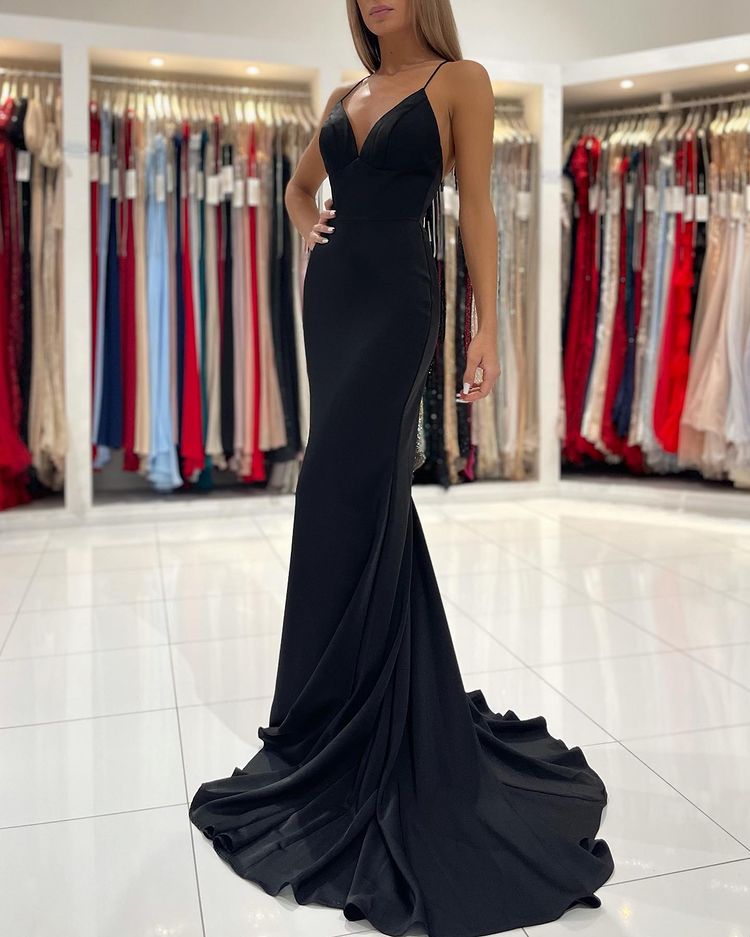 Sexy Black Mermaid V-neck Backless Long Prom Dress-BIZTUNNEL