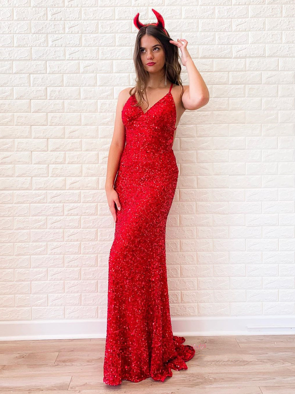 Shiny Red Long Mermaid V-neck Sequined Backless Formal Prom Dresses-BIZTUNNEL