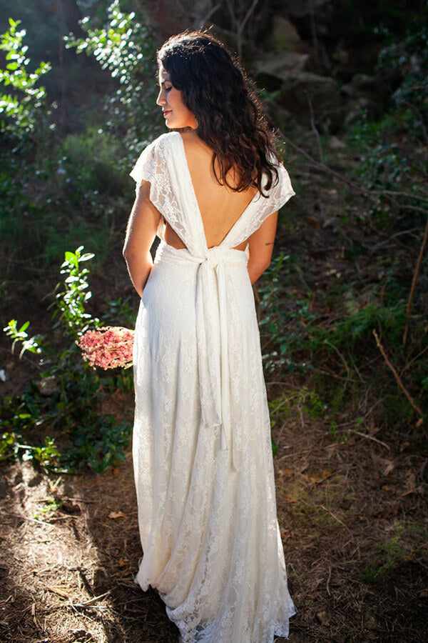 Carregar imagem no visualizador da galeria, Simple Long A-line Open Back Sleeveless V-neck Lace Wedding Dress-BIZTUNNEL
