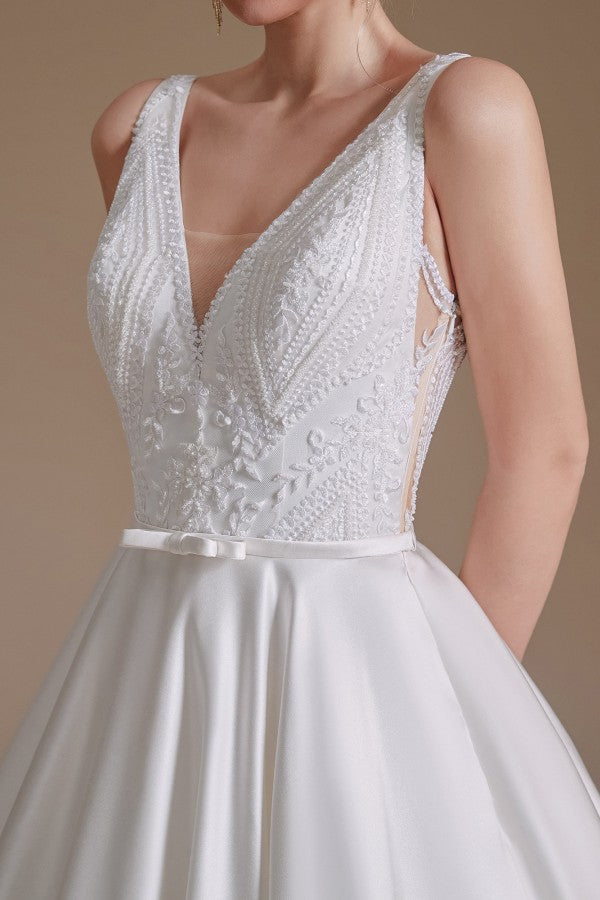 Laden Sie das Bild in den Galerie-Viewer, Simple Long A-line V-neck Satin Wedding Dress with Appliques Lace-BIZTUNNEL
