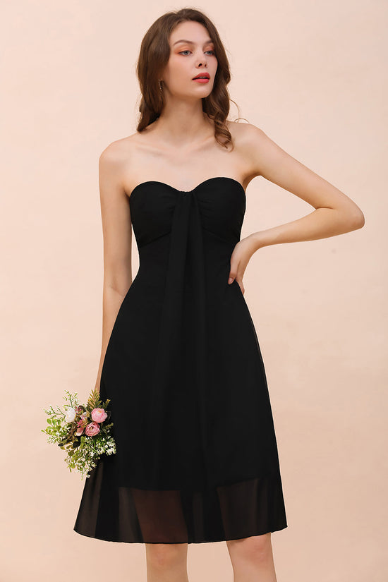 Carregar imagem no visualizador da galeria, Simple Short Strapless A-line Chiffon Backless Black Bridesmaid Dress-BIZTUNNEL
