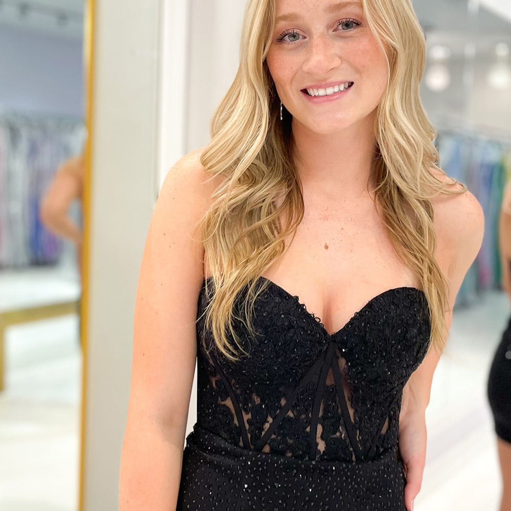 
                  
                    Sparkly Black Strapless Corset Tight Homecoming Dress with Sequins
                  
                