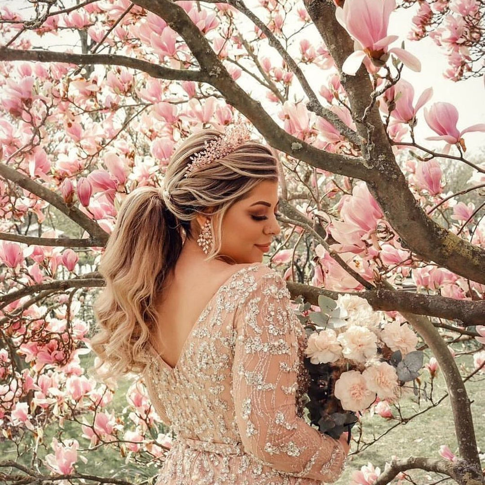 
                  
                    Stunning Long Mermaid V-neck Lace Front Slit Wedding Dress with Sleeves-BIZTUNNEL
                  
                