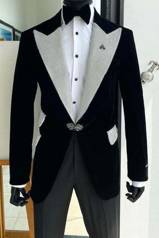 Broderick Stylish Black Peaked Lapel Velvet Prom Suits