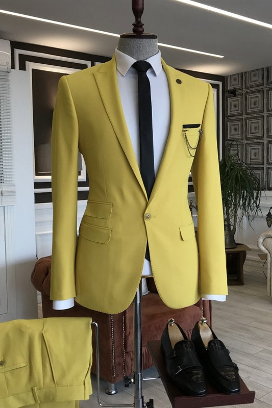 Hayes Yellow Peaked Lapel Two Pieces Stylish Prom Suits