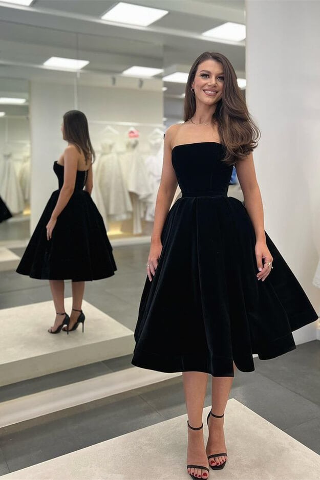 Stylish Black Strapless Sleeveless Tea Length Prom Dress Available Online