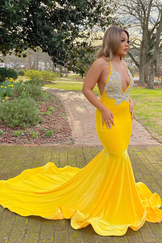 Prom Dress Yellow Halter V-Neck Mermaid With Applique